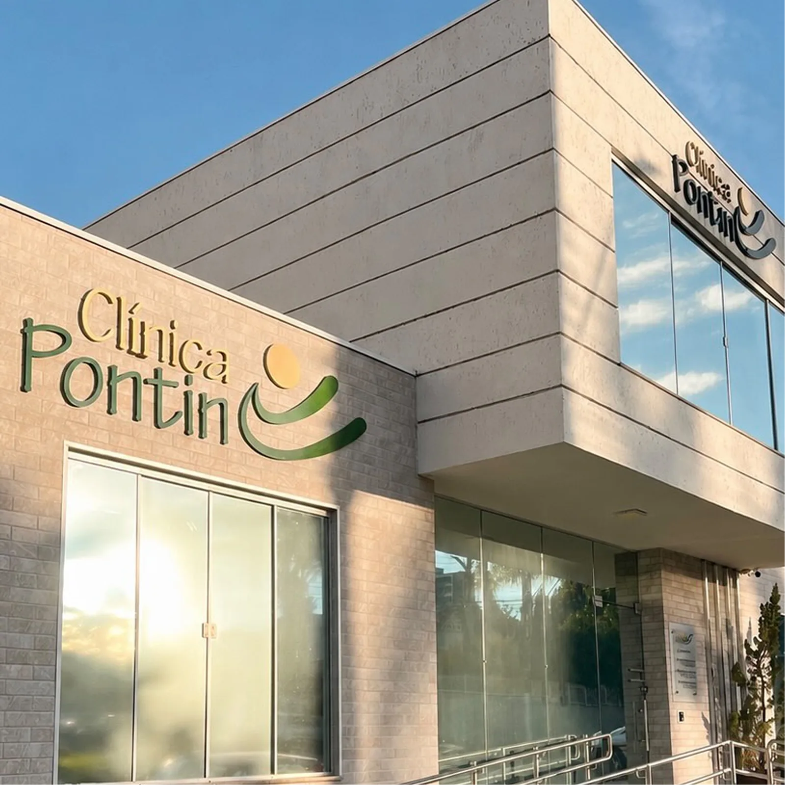 Clínica Pontin — letreiro